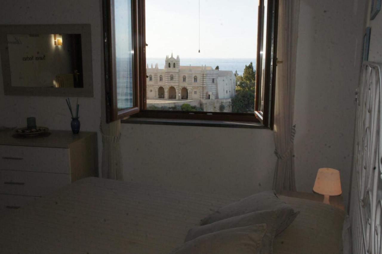 Bluemind Aparthotel โตรเปอา ภายนอก รูปภาพ